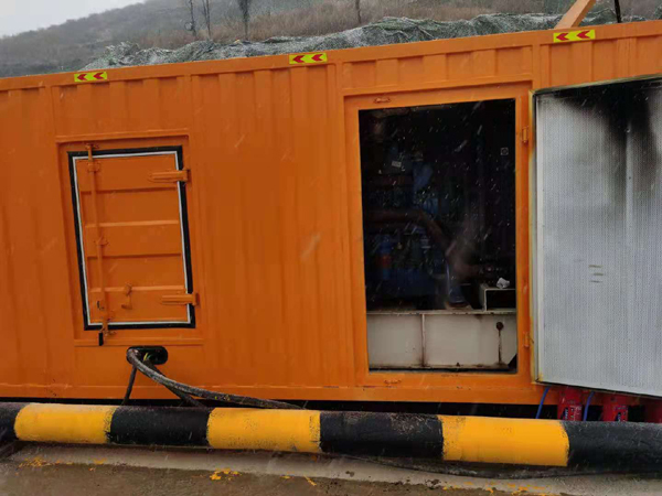 隆阳发电机出租 柴油发电机组电压低报警怎么办？