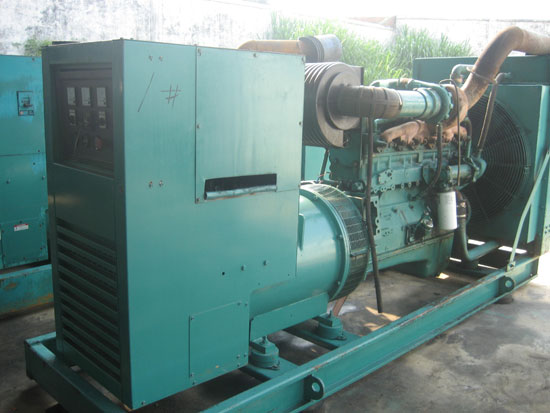 隆阳租赁发电机- 发电机碳刷磨损的原因是什么