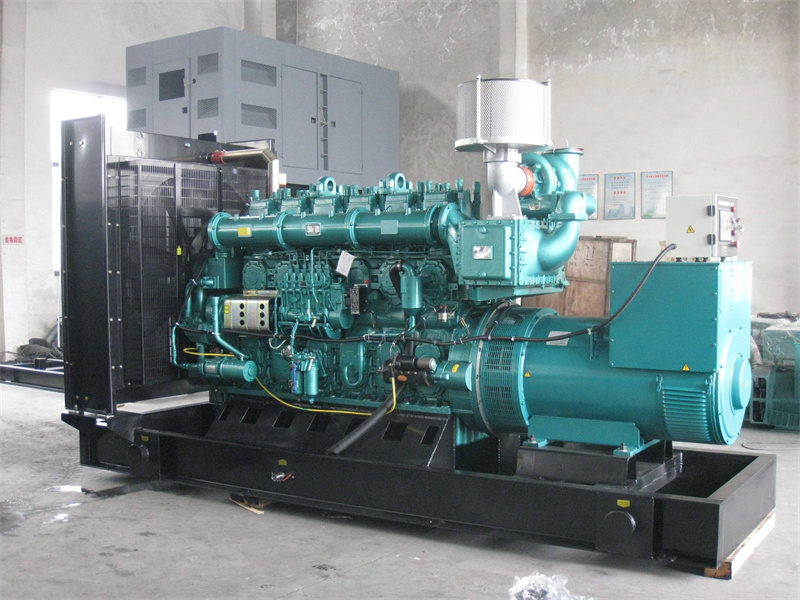 隆阳200KW 柴油发电机的油耗是多少?